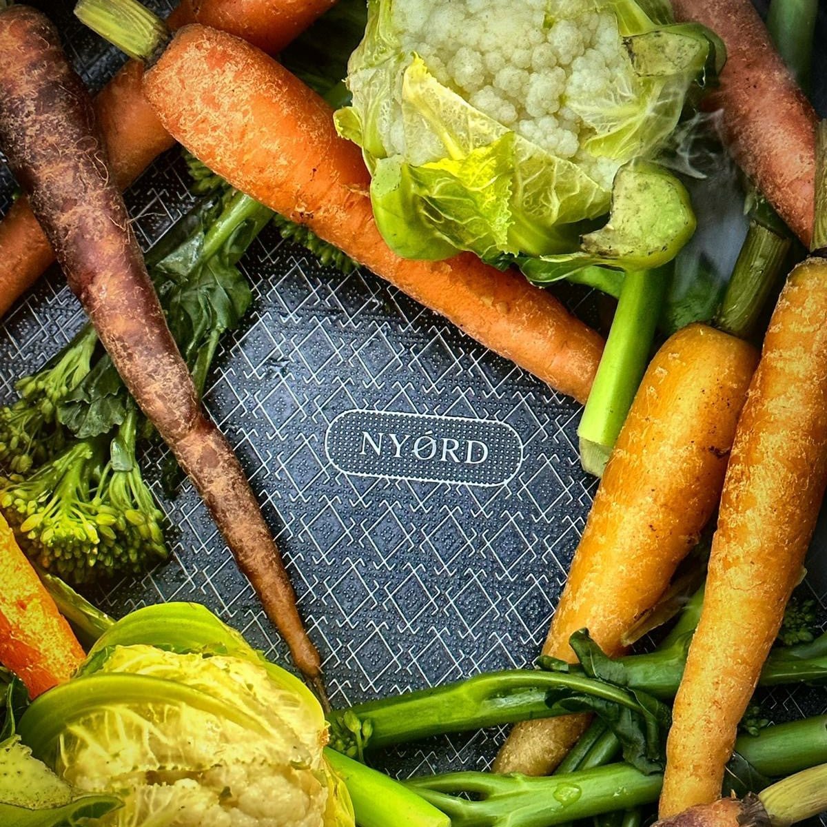 Die Rune-Hybrid-Struktur mit Gemüse